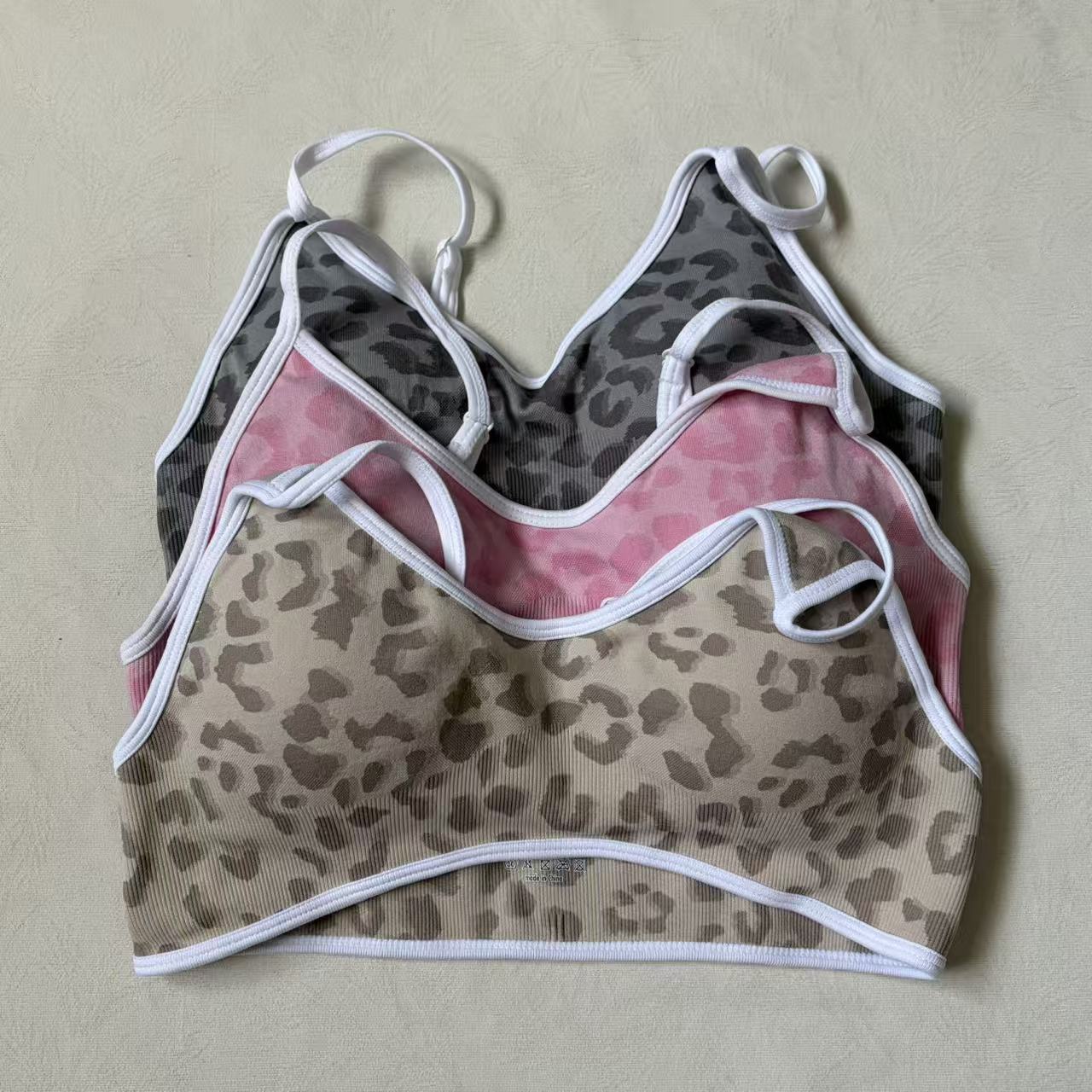 LOGO Women's Beautiful Back Ga - огляд і ціна Yoga Fitness Body